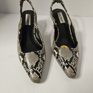 Women's sling back high heel size 7 Steve Madden snake brown Chic Modern
